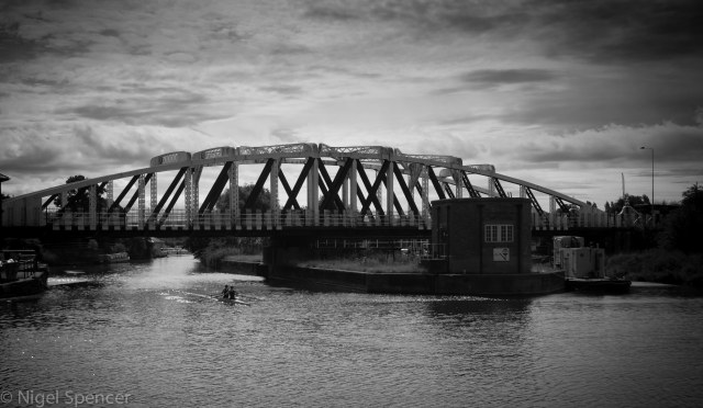 ROW ROW ROW YOUR BOAT